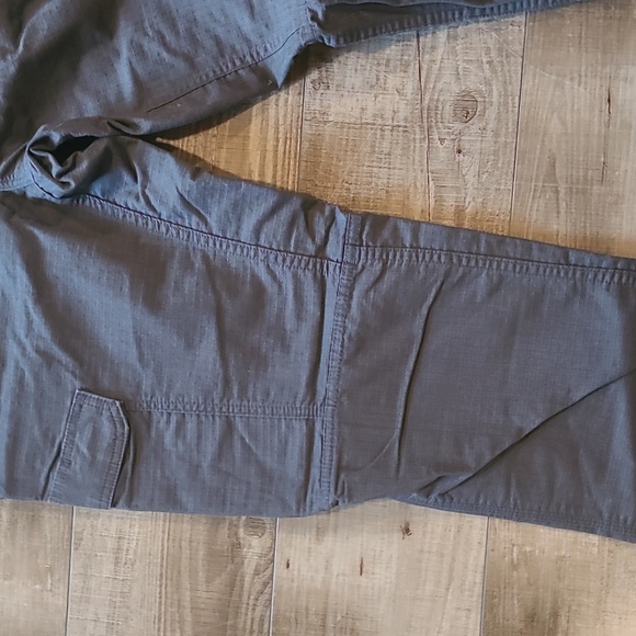 Carhartt Work Pants - Picture 2 of 7